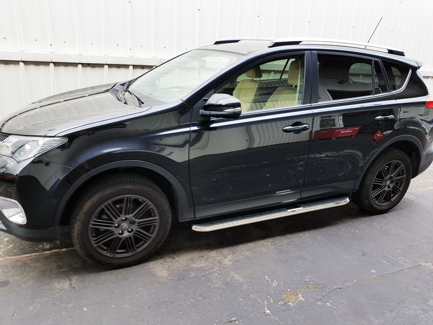 Toyota RAV4 Bj. 13-15 Trittbretter "High Flyer" - Direct 4x4 Autozubehör