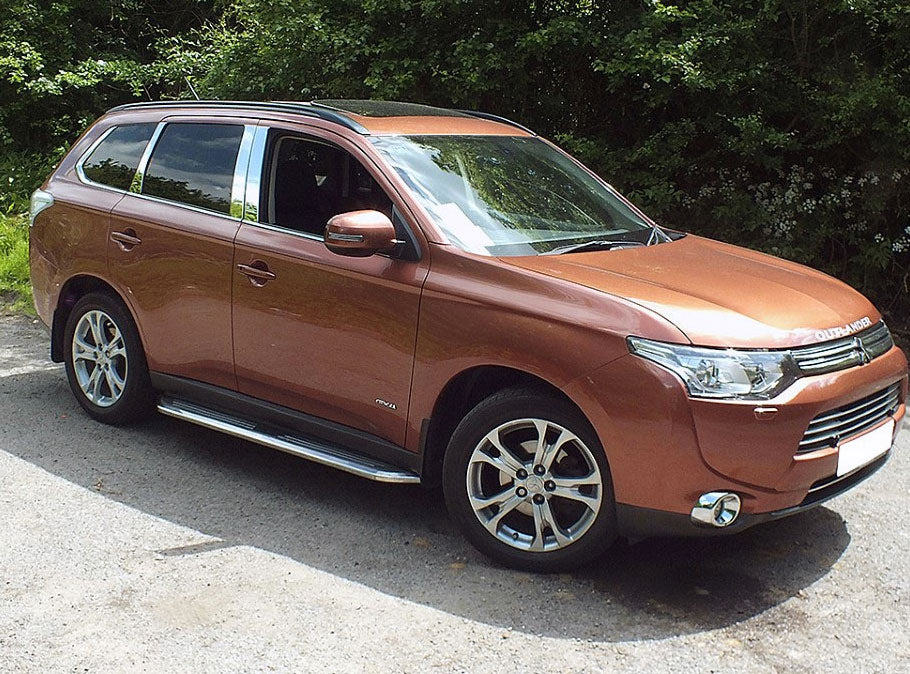 Mitsubishi Outlander ab Bj. 13 Trittbretter "Premier" - Direct 4x4 Autozubehör