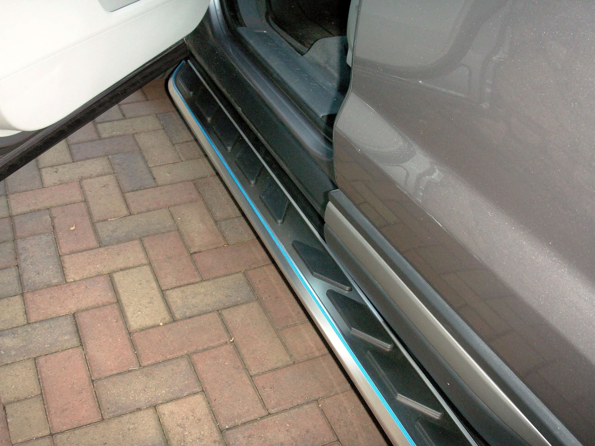 Range Rover Evoque Prestige/Pure Bj. 11-18 Trittbretter "Monsoon" - Direct 4x4 Autozubehör