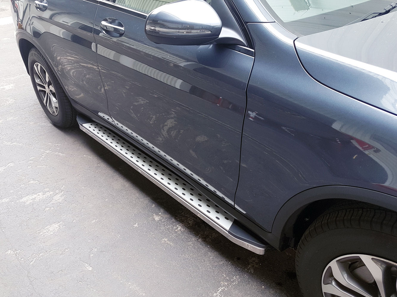 Mercedes GLC ab Bj.16 Trittbretter "Freedom" - Direct 4x4 Autozubehör