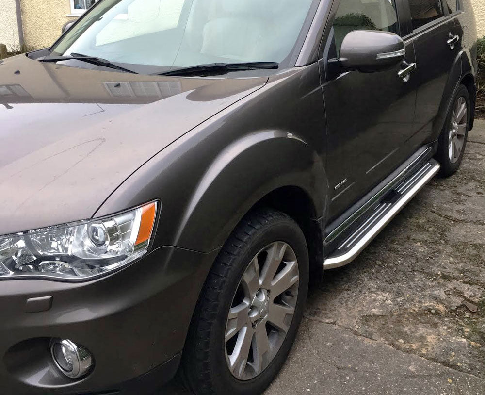 Mitsubishi Outlander Bj. 10-12 Trittbretter "Premier" - Direct 4x4 Autozubehör