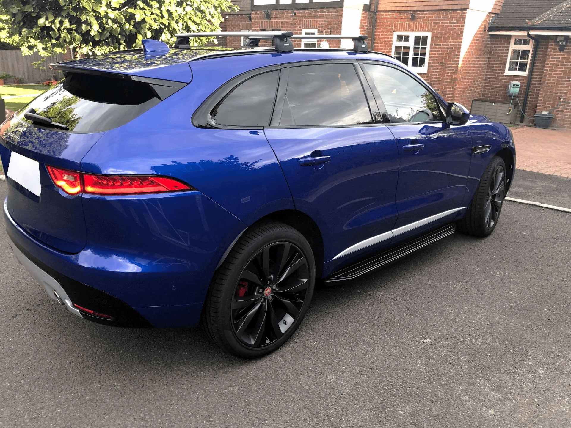 Jaguar F-Pace ab Bj. 16 Trittbretter "Raptor Schwarz" - Direct 4x4 Autozubehör