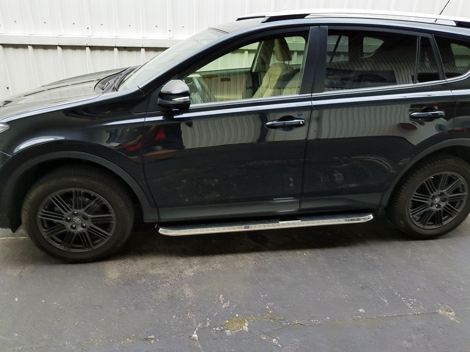 Toyota RAV4 Bj. 13-15 Trittbretter "High Flyer" - Direct 4x4 Autozubehör