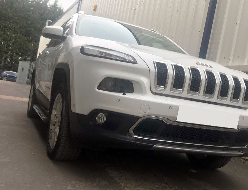 Jeep Cherokee Bj. 14-23 Trittbretter "Stingray" - Direct 4x4 Autozubehör