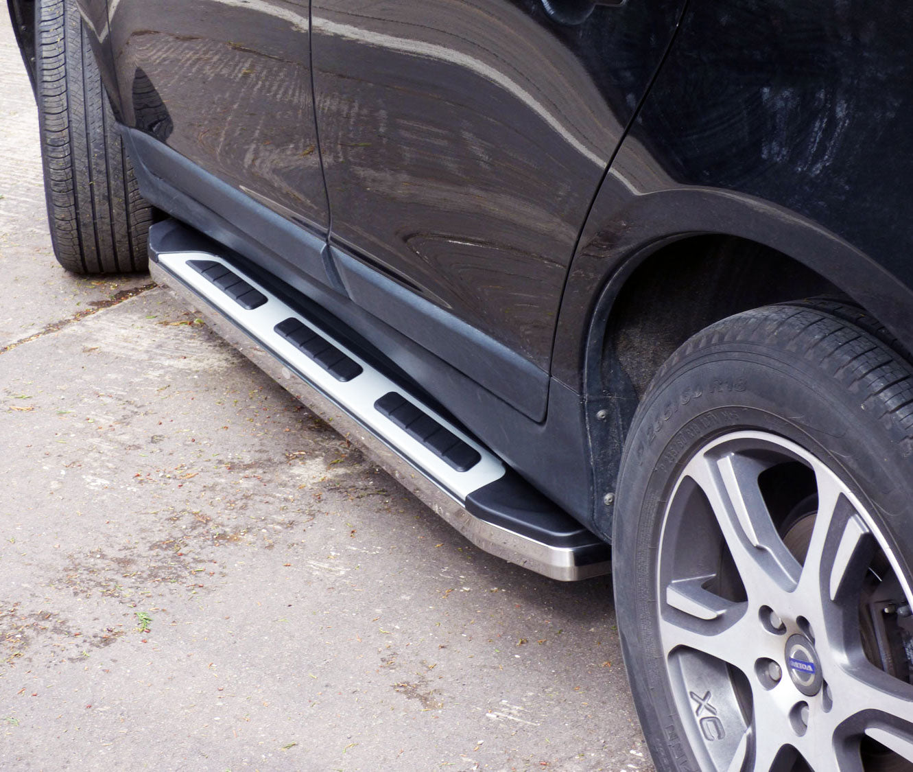 Volvo XC60 Bj. 09-17 Trittbretter "Suburban" - Direct 4x4 Autozubehör