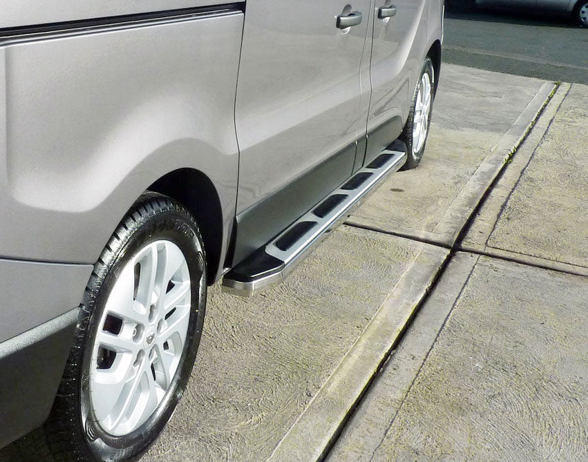 Renault Trafic KurzerRS ab Bj. 14 Trittbretter "Suburban" - Direct 4x4 Autozubehör