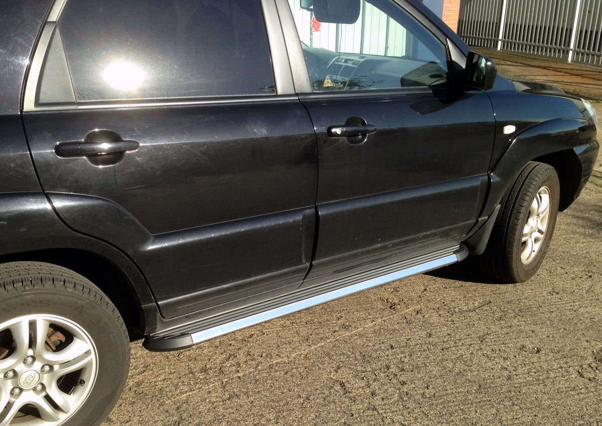 KIA Sportage Bj. 04-10 Trittbretter "Stingray" - Direct 4x4 Autozubehör