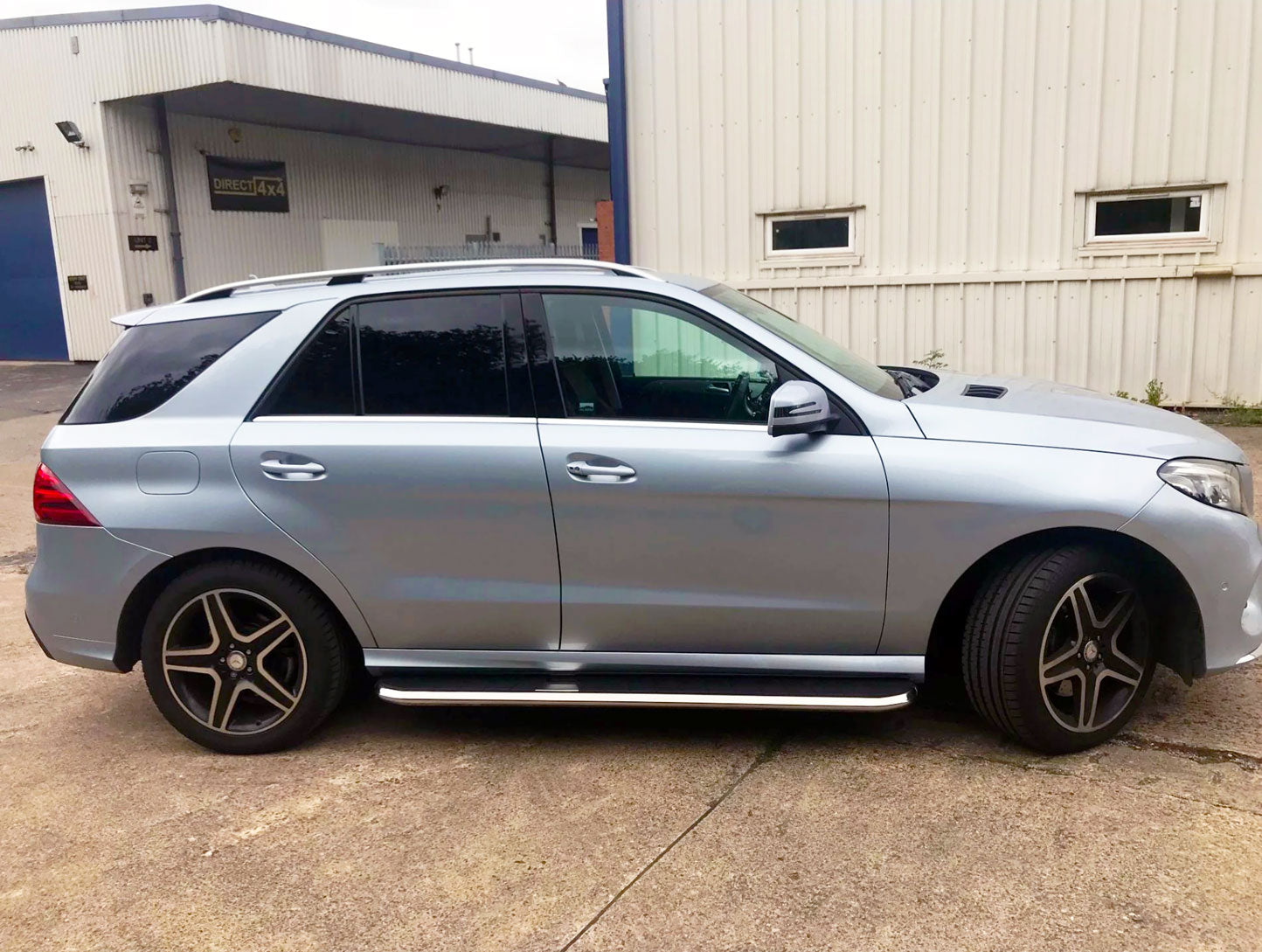 Mercedes Benz GLE (W166) Bj. 15-19 Trittbretter "High Flyer" - Direct 4x4 Autozubehör