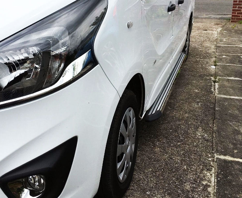 Renault Trafic KurzerRS ab Bj. 14 Trittbretter "Stingray" - Direct 4x4 Autozubehör