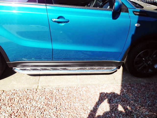 Suzuki Vitara ab Bj. 16 Trittbretter "Monsoon" - Direct 4x4 Autozubehör