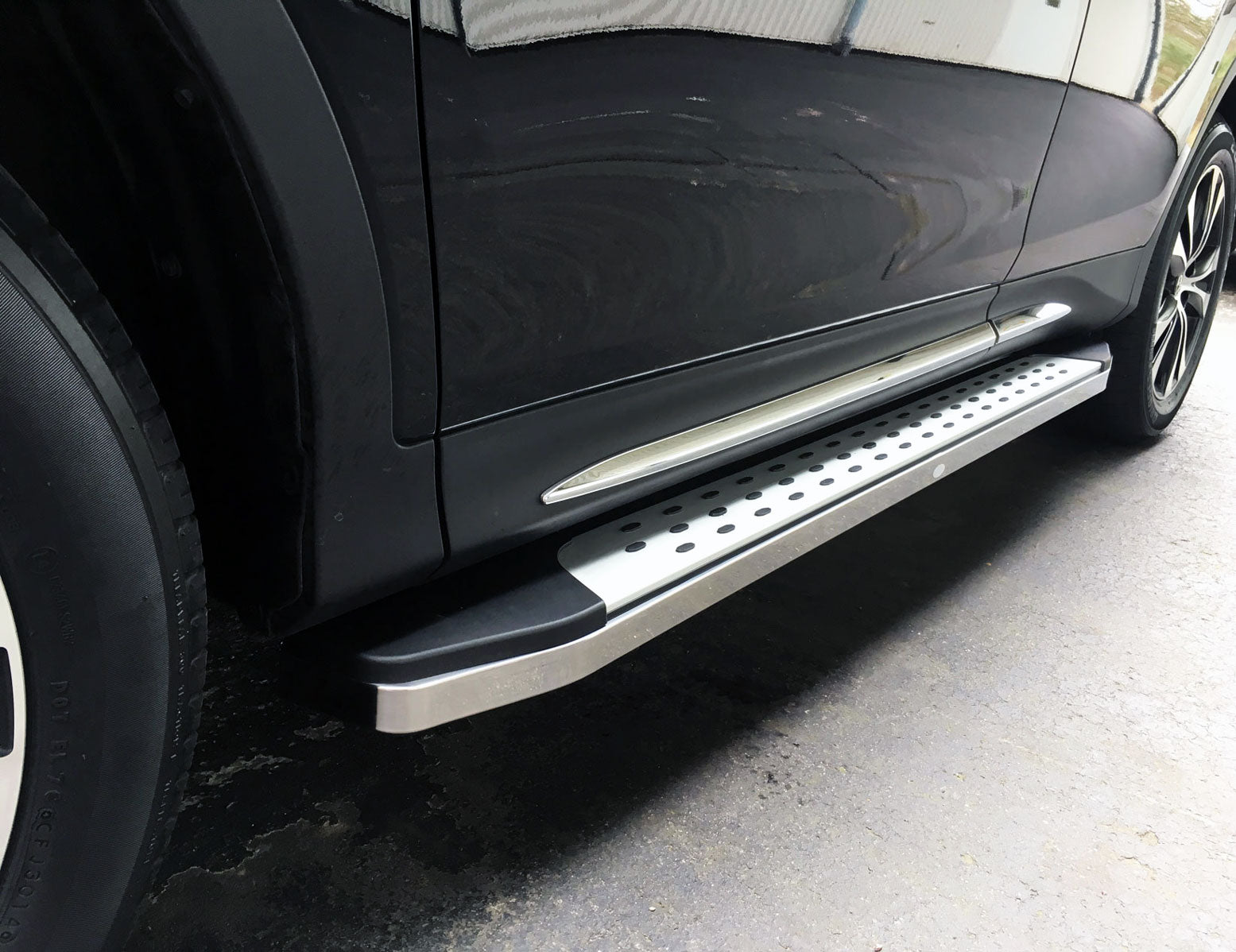 Toyota RAV4 ab Bj. 19 Trittbretter "Freedom" - Direct 4x4 Autozubehör