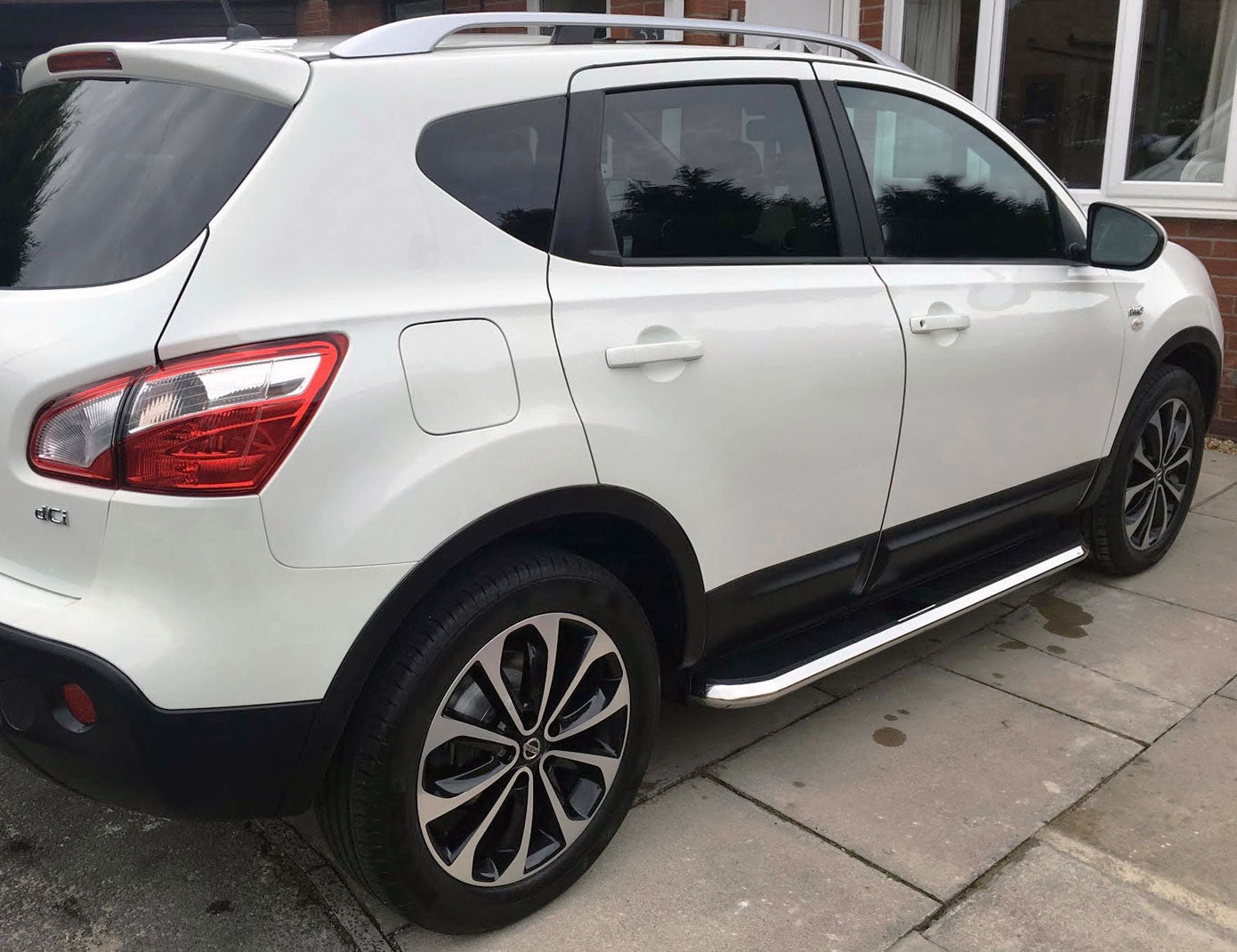 Nissan Qashqai Bj. 07-13 Trittbretter "High Flyer" - Direct 4x4 Autozubehör