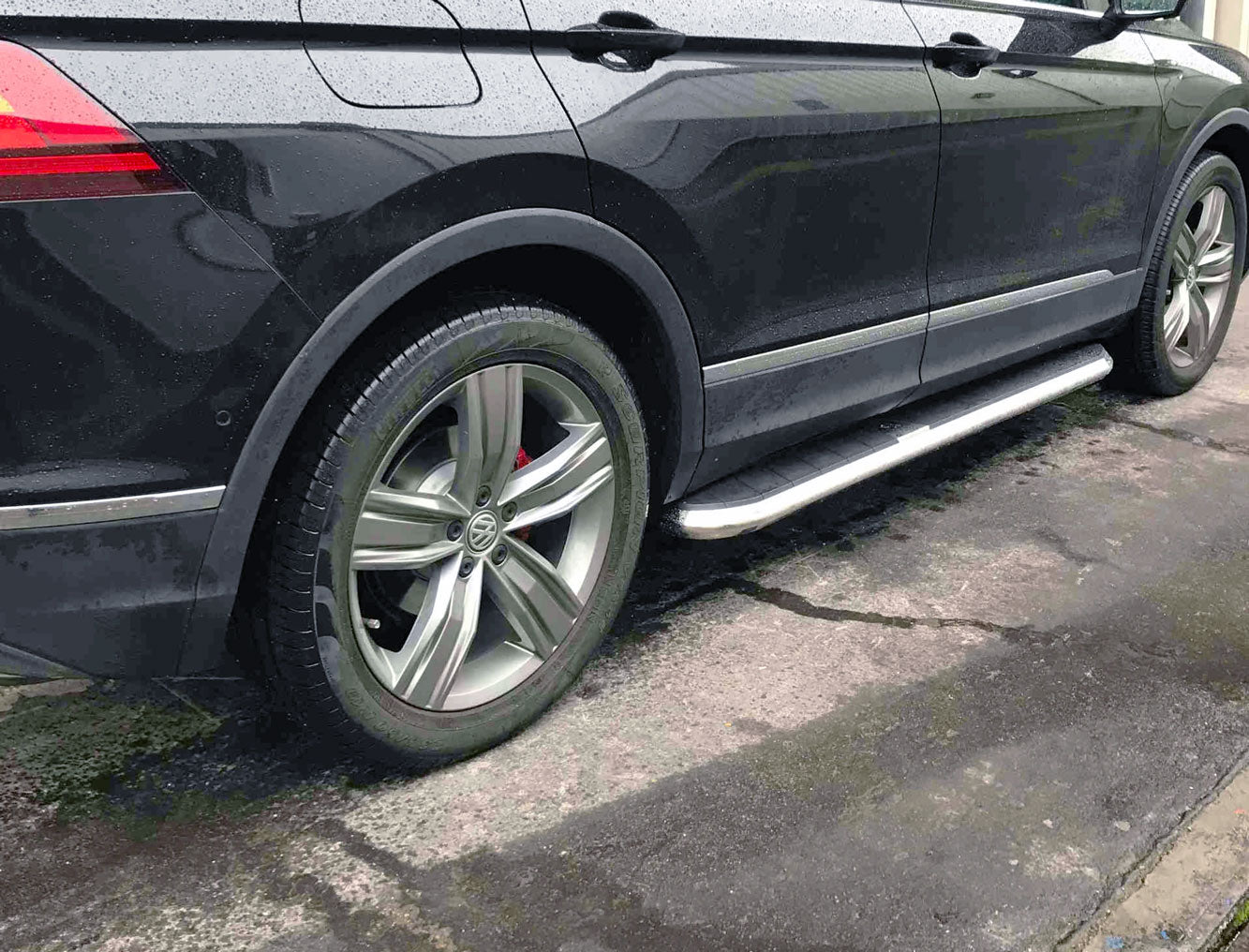 VW Tiguan ab Bj. 16 Trittbretter "High Flyer" - Direct 4x4 Autozubehör