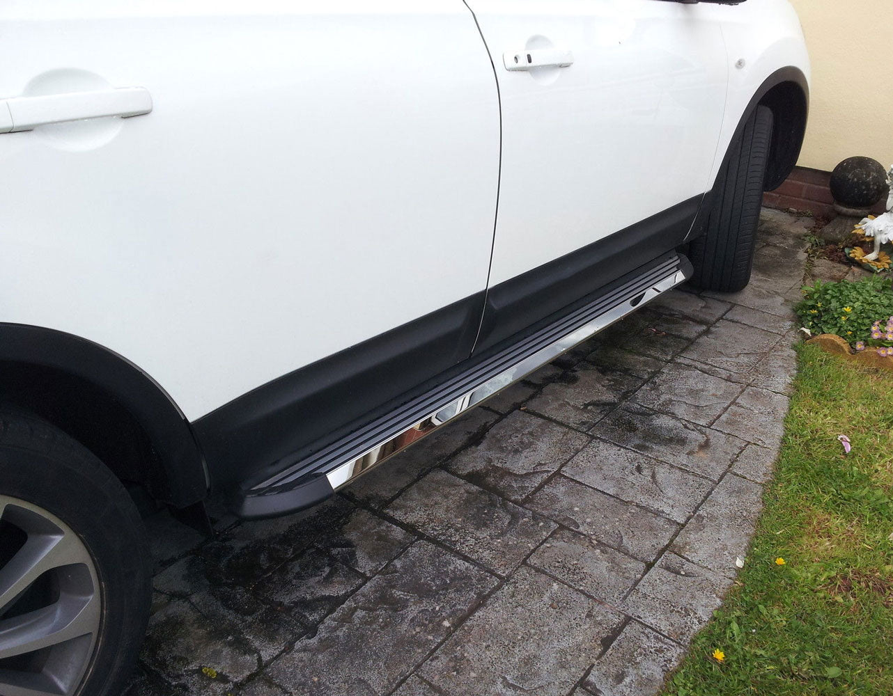 Nissan Qashqai+2 Bj. 07-13 Trittbretter "Stingray" - Direct 4x4 Autozubehör