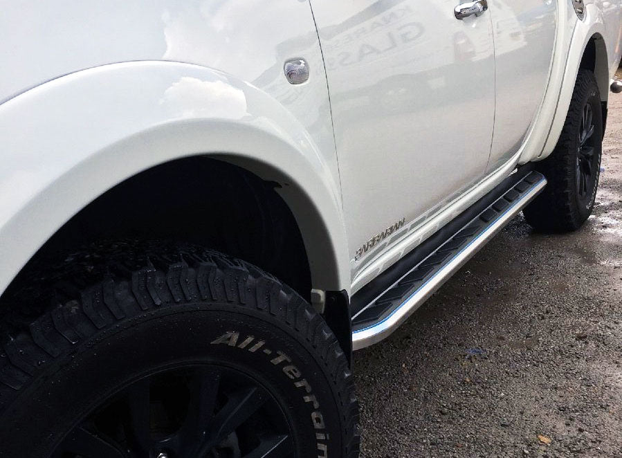 Mitsubishi L200 ab Bj. 15 Trittbretter "Monsoon" - Direct 4x4 Autozubehör