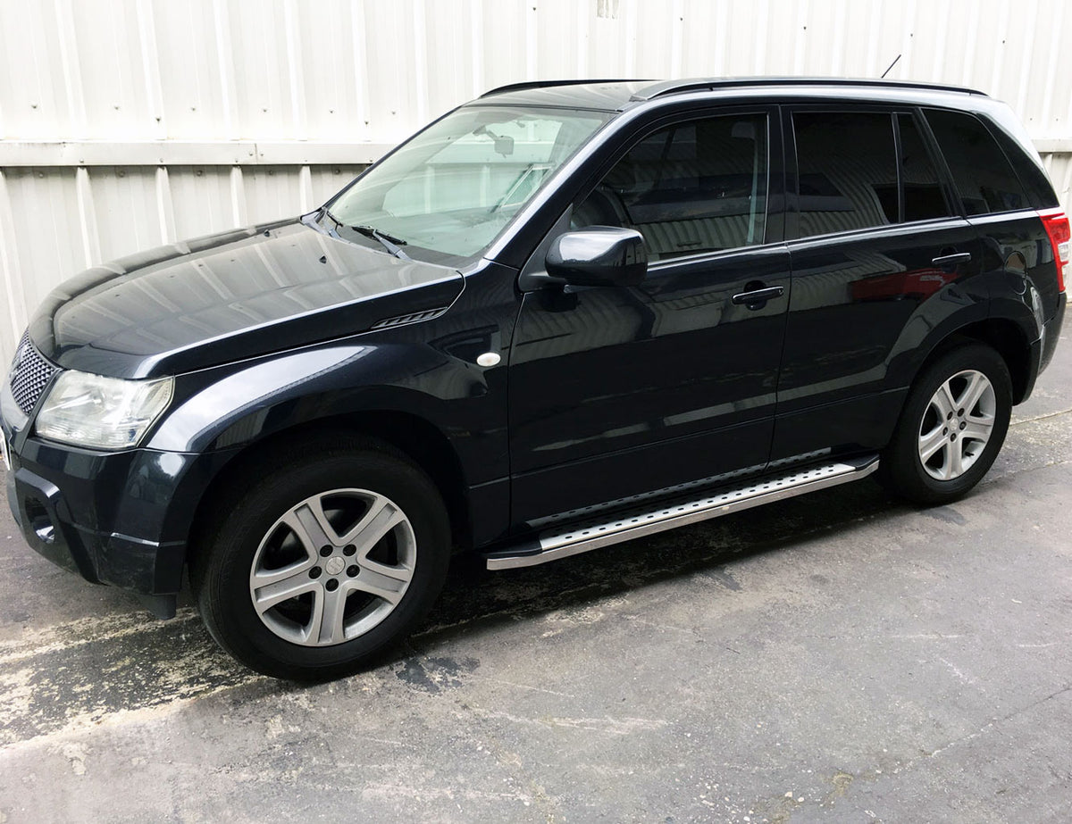 Suzuki Vitara ab Bj. 16 Trittbretter "Freedom" - Direct 4x4 Autozubehör