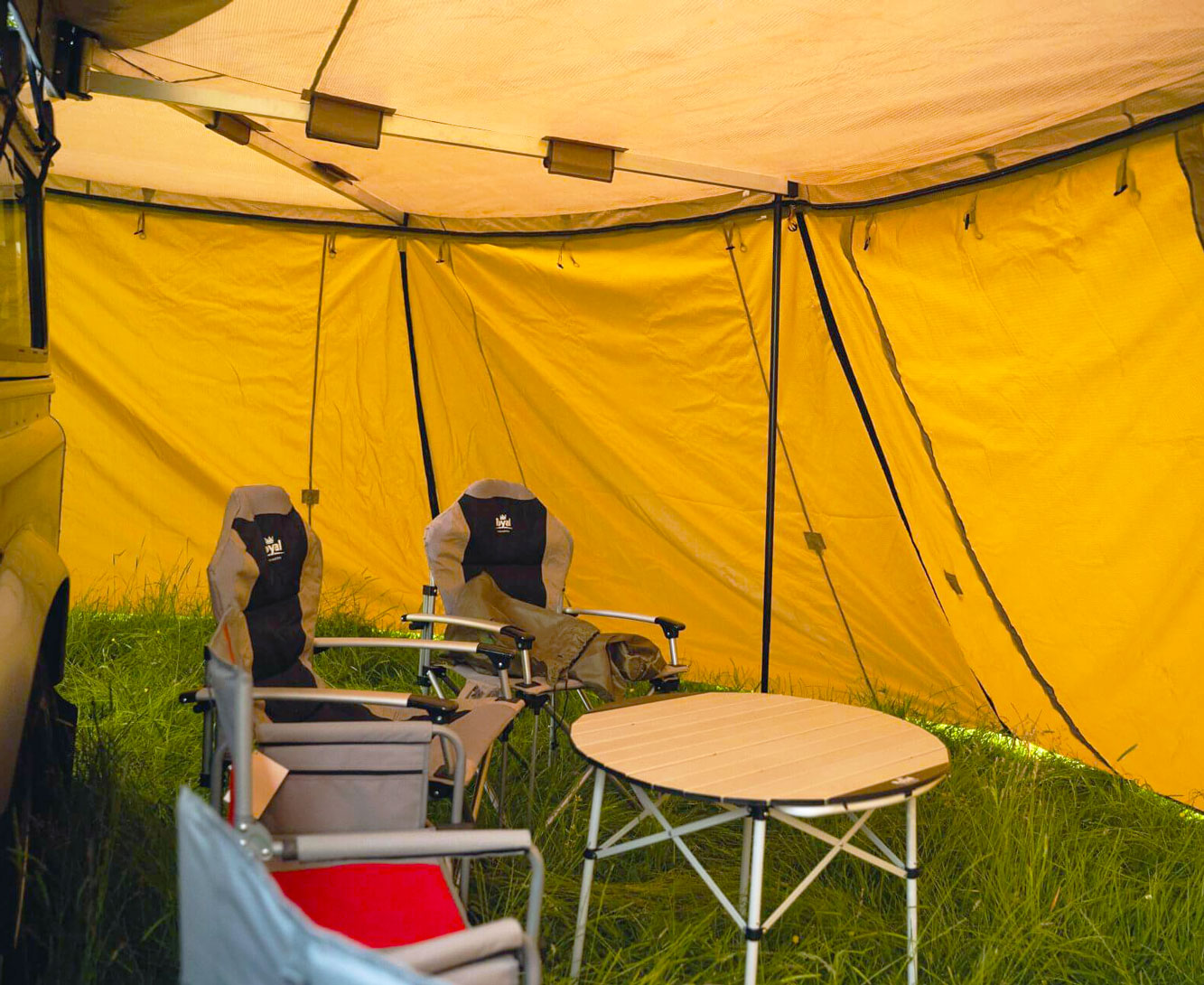 Ausklappbare Markise "Expedition 270" - Direct 4x4 Autozubehör