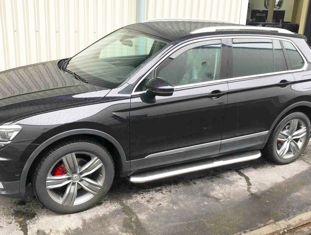 VW Tiguan ab Bj. 16 Trittbretter "High Flyer" - Direct 4x4 Autozubehör