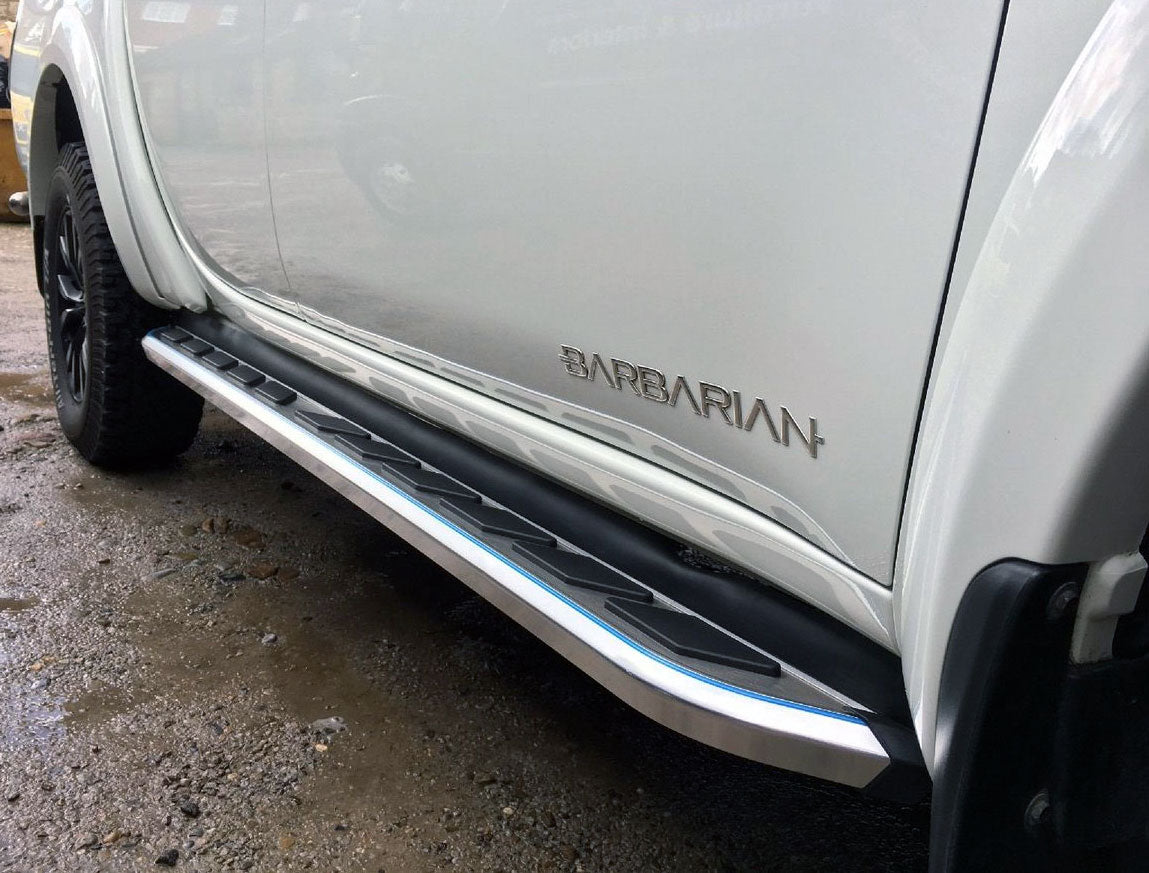 Mitsubishi L200 ab Bj. 15 Trittbretter "Monsoon" - Direct 4x4 Autozubehör