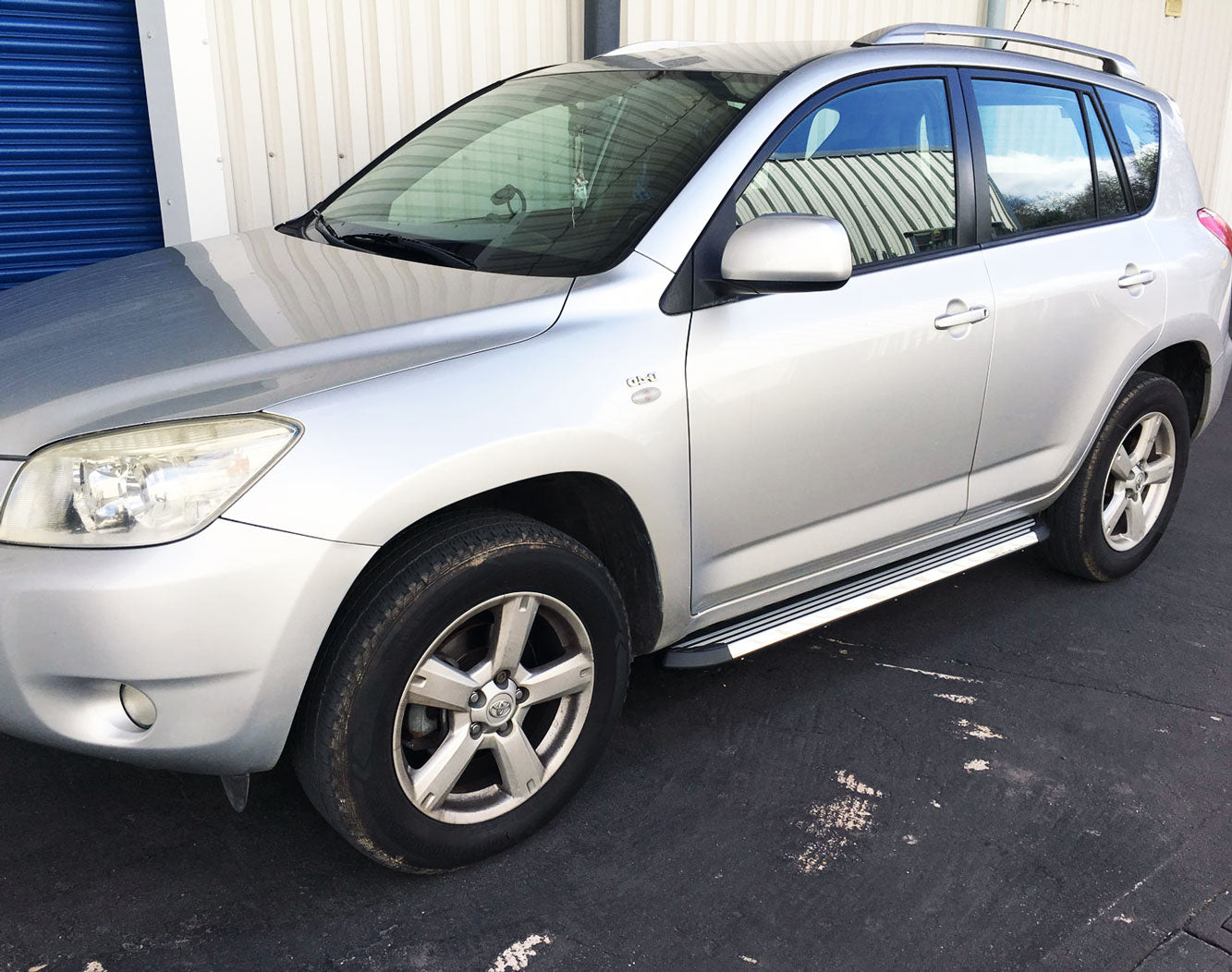 Toyota RAV4 Bj. 06-13 Trittbretter "Stingray" - Direct 4x4 Autozubehör