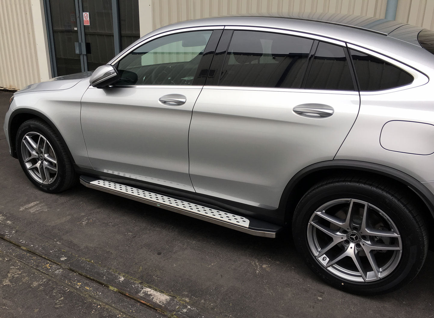 Mercedes GLC ab Bj.16 Trittbretter "Freedom" - Direct 4x4 Autozubehör
