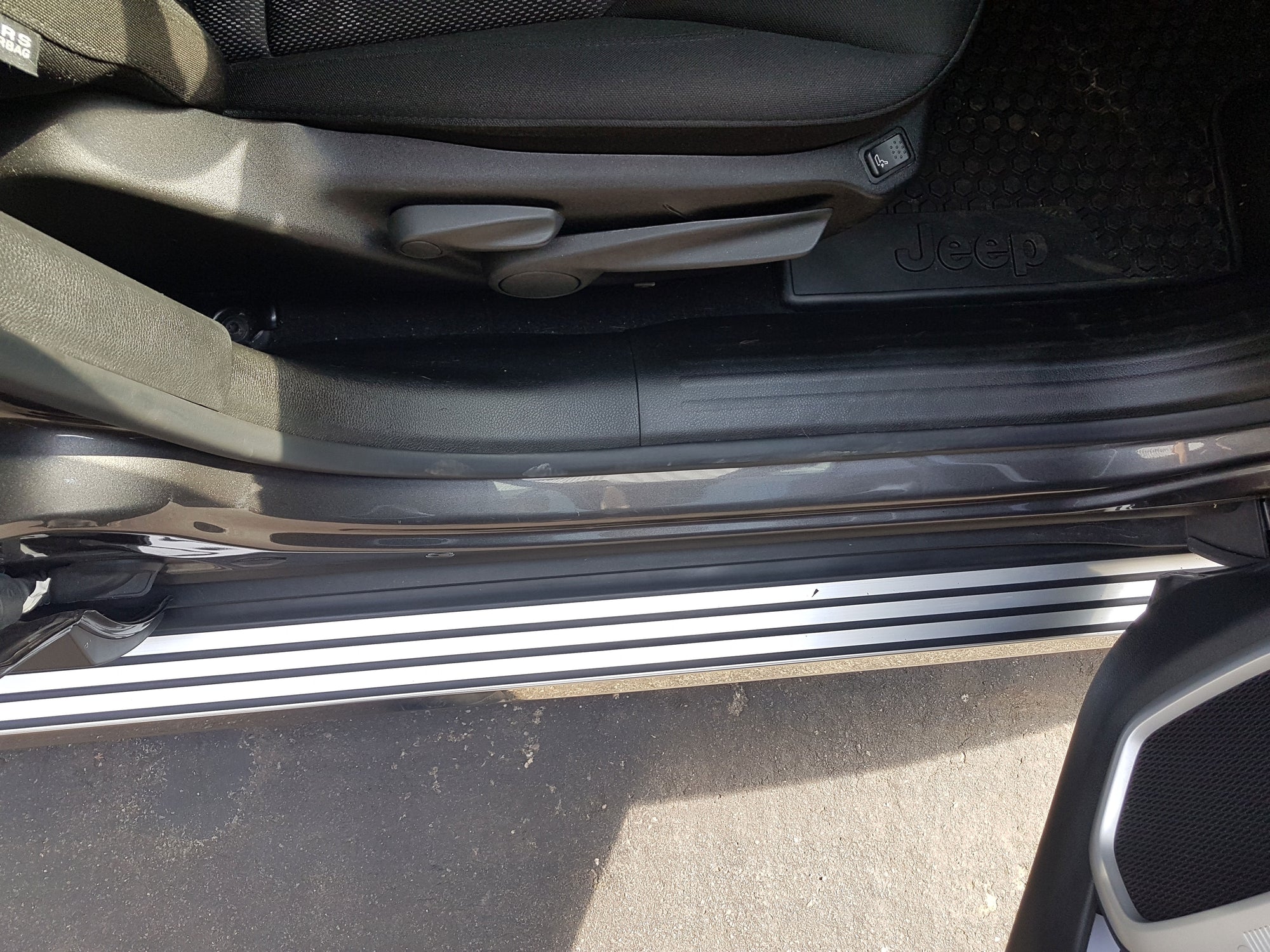 Jeep Renegade ab Bj. 15 Trittbretter "Stingray" - Direct 4x4 Autozubehör