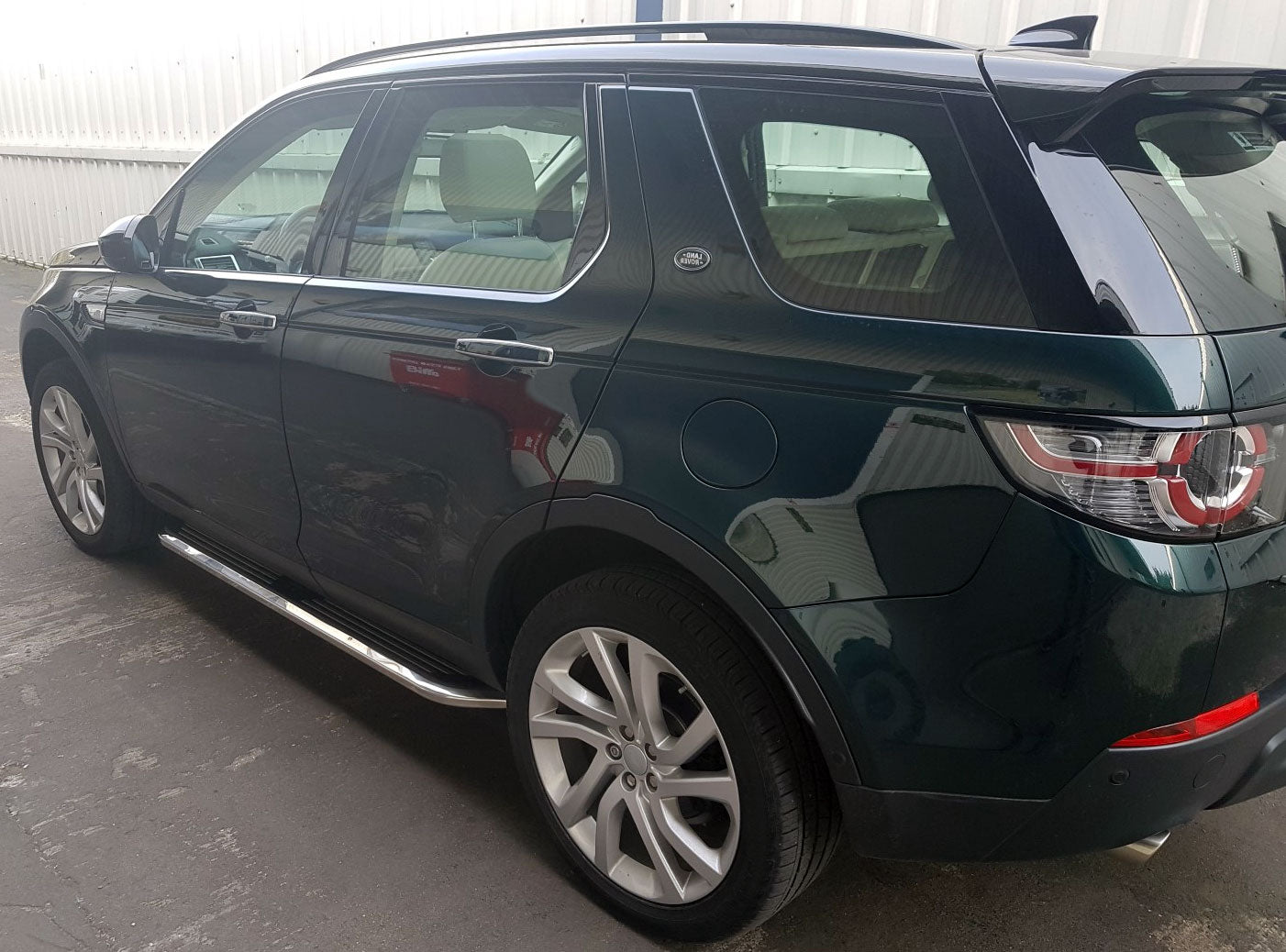 Range Rover Discovery Sport Bj. 15-19 Trittbretter "Premier" - Direct 4x4 Autozubehör