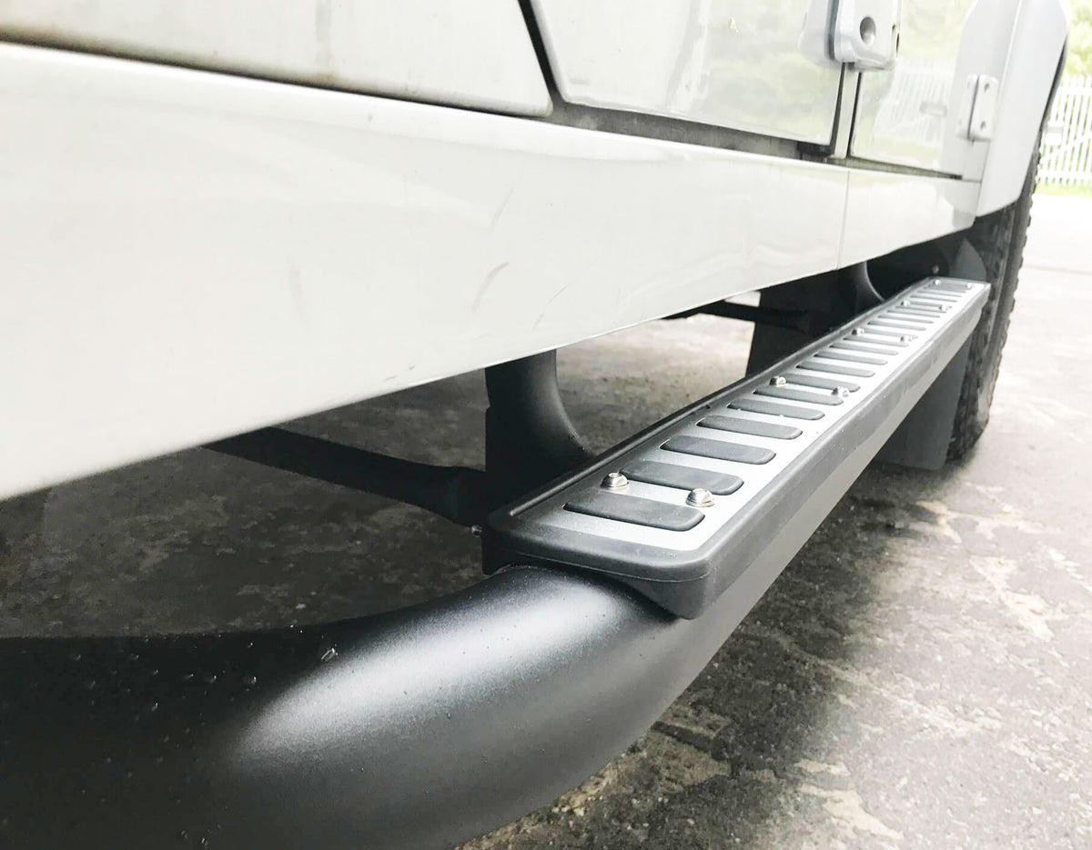 Land Rover Defender 110 Bj. 83-16 schwarze Schwellerrohre - Direct 4x4 Autozubehör