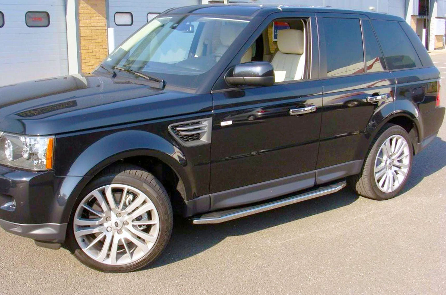 Range Rover Bj. 02-12 Trittbretter "Raptor" - Direct 4x4 Autozubehör