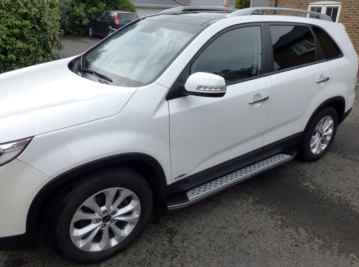 Kia Sorento Bj. 13-15 Trittbretter "Freedom" - Direct 4x4 Autozubehör
