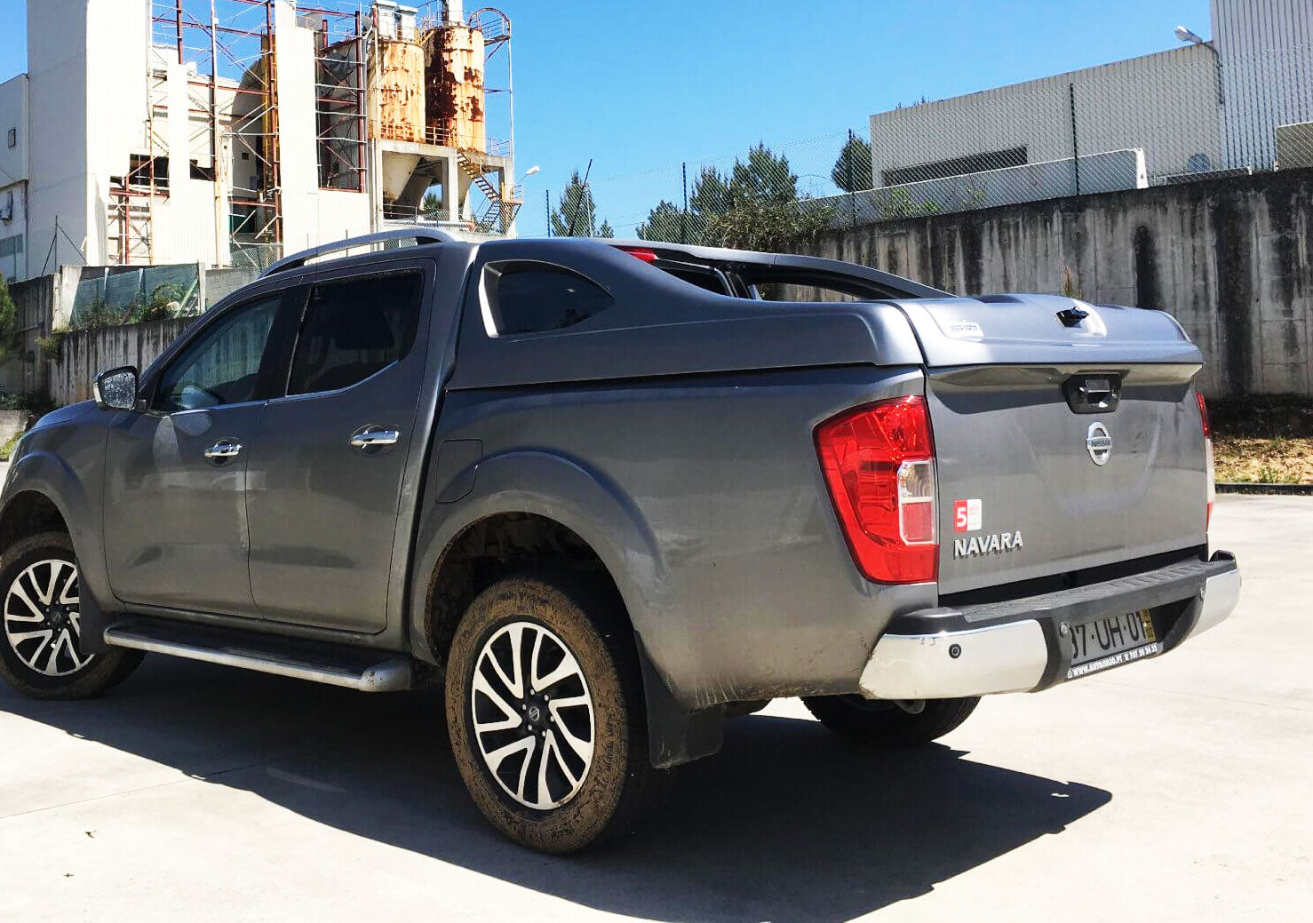 Nissan Navara D40 Double Cab Bj. 06-15 "Full-Box" Pick-Up HardTop Abdeckung - Direct 4x4 Autozubehör