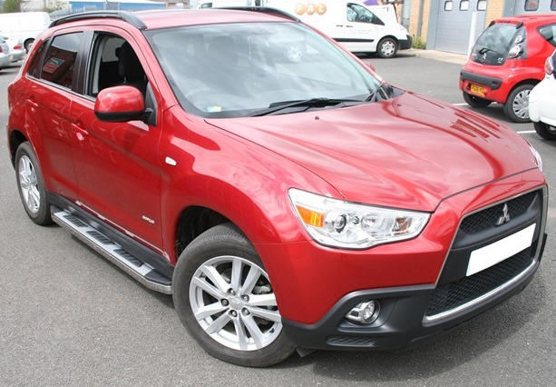 Mitsubishi ASX ab Bj. 10 Trittbretter "Suburban" - Direct 4x4 Autozubehör