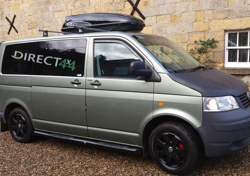 VW T5 Bj. 03-09 Kurzer RS schwarze Schwellerrohre 45° Enden Mit Auftritt - Direct 4x4 Autozubehör