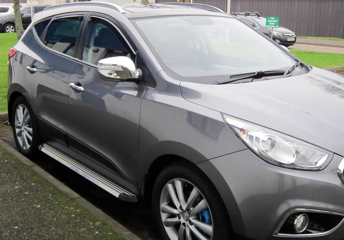 Hyundai ix35 Bj. 10-15 Trittbretter  "Stingray" - Direct 4x4 Autozubehör