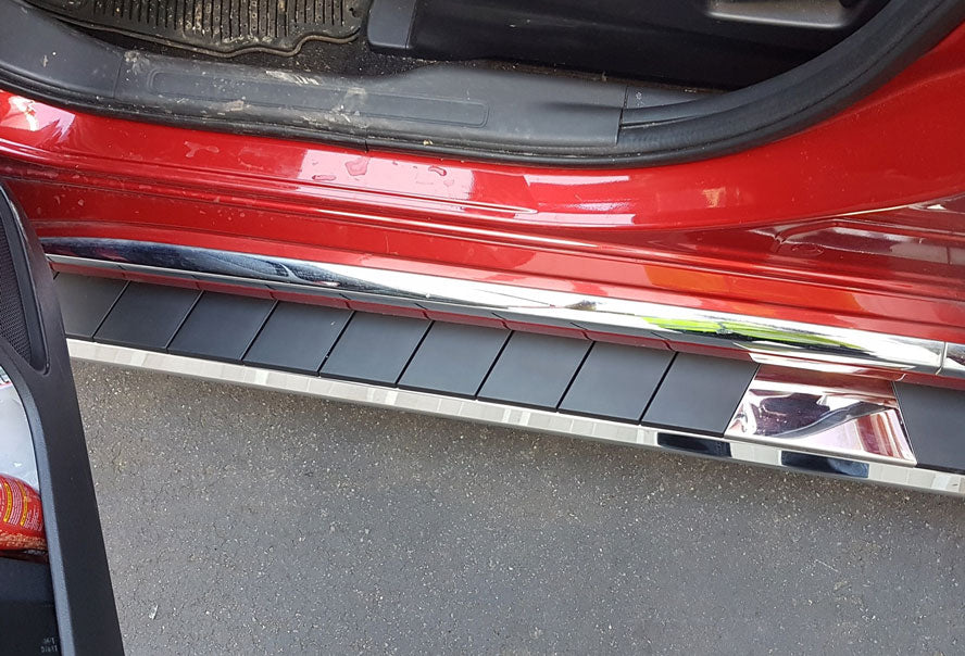 Mitsubishi Outlander ab Bj. 13 Trittbretter "High Flyer" - Direct 4x4 Autozubehör