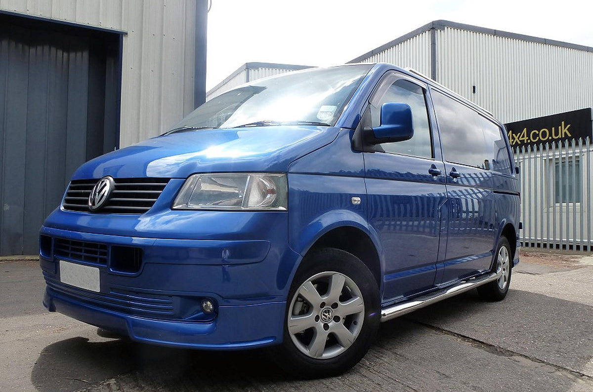 VW T5 Bj. 03-09 Kurzer RS Edelstahl Schwellerrohre mit Trittauflagen - Direct 4x4 Autozubehör