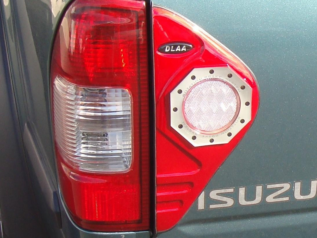 Isuzu D Max Bj. 02-07 Bremslicht Set - Direct 4x4 Autozubehör