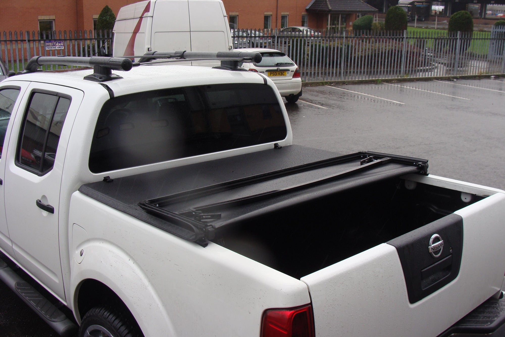 Mitsubishi L200 Double Cab Bj. 05-10 Pick-Up Ladeflächenabdeckung Softtop - Direct 4x4 Autozubehör