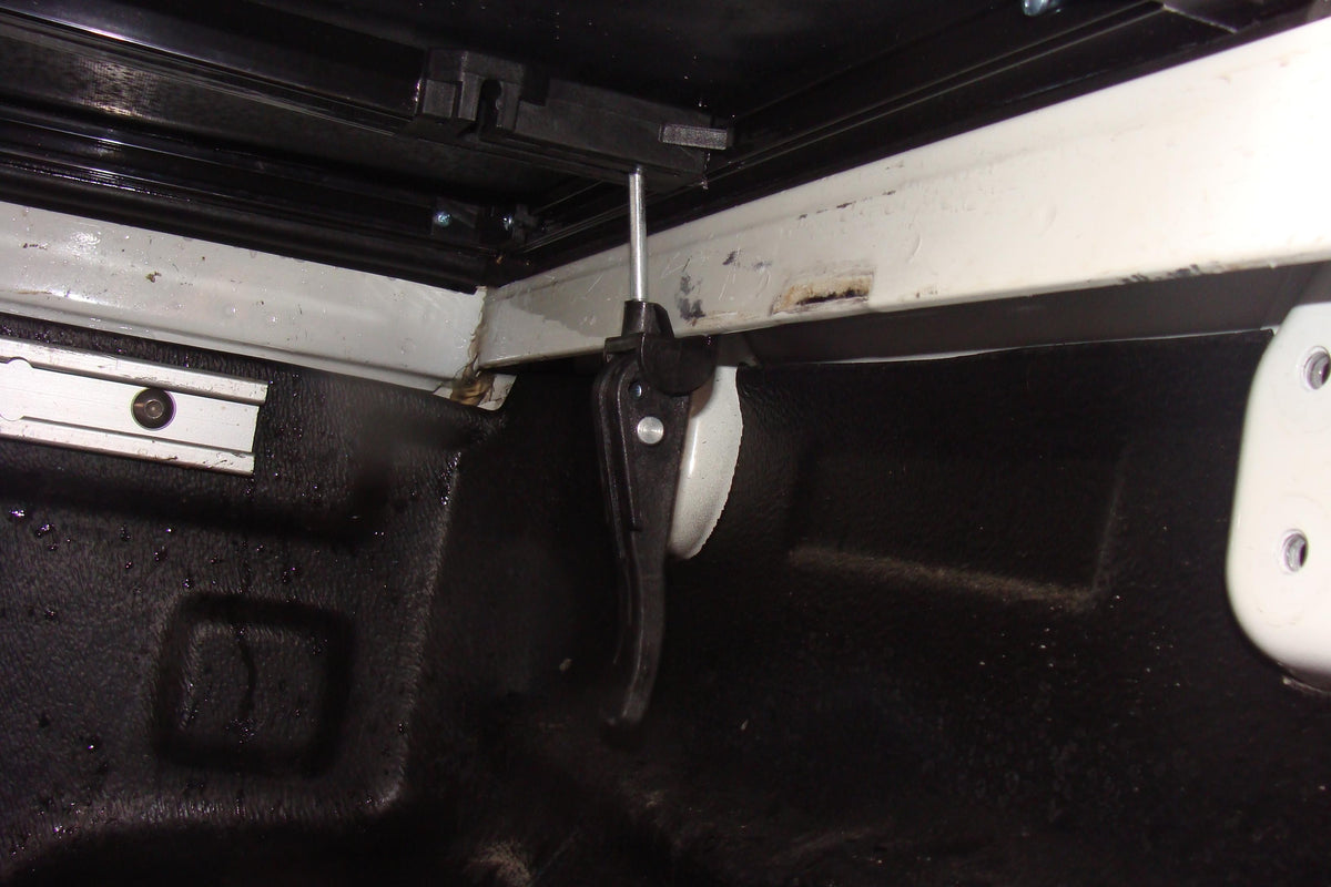 Mitsubishi L200 Double Cab Bj. 05-10 Pick-Up Ladeflächenabdeckung Softtop - Direct 4x4 Autozubehör