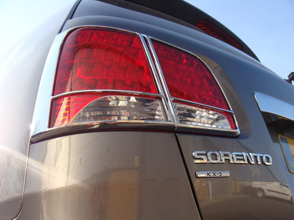 Kia Sorento Bj. 10-12 Rücklicht Chrom Cover - Direct 4x4 Autozubehör