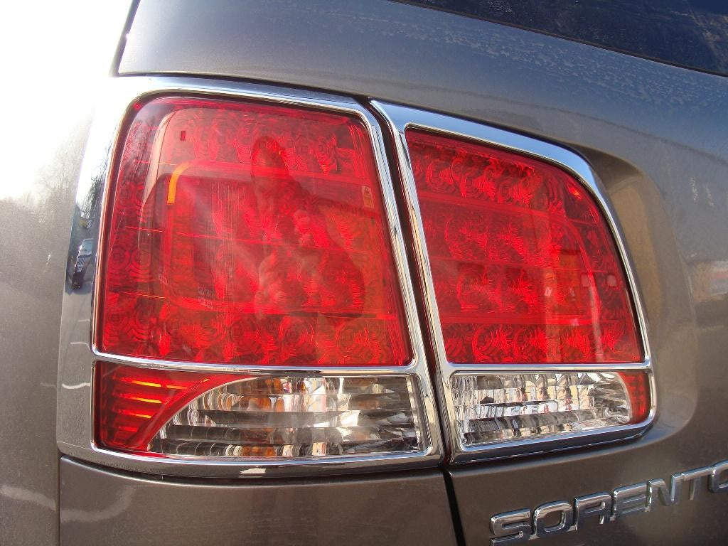 Kia Sorento Bj. 10-12 Rücklicht Chrom Cover - Direct 4x4 Autozubehör