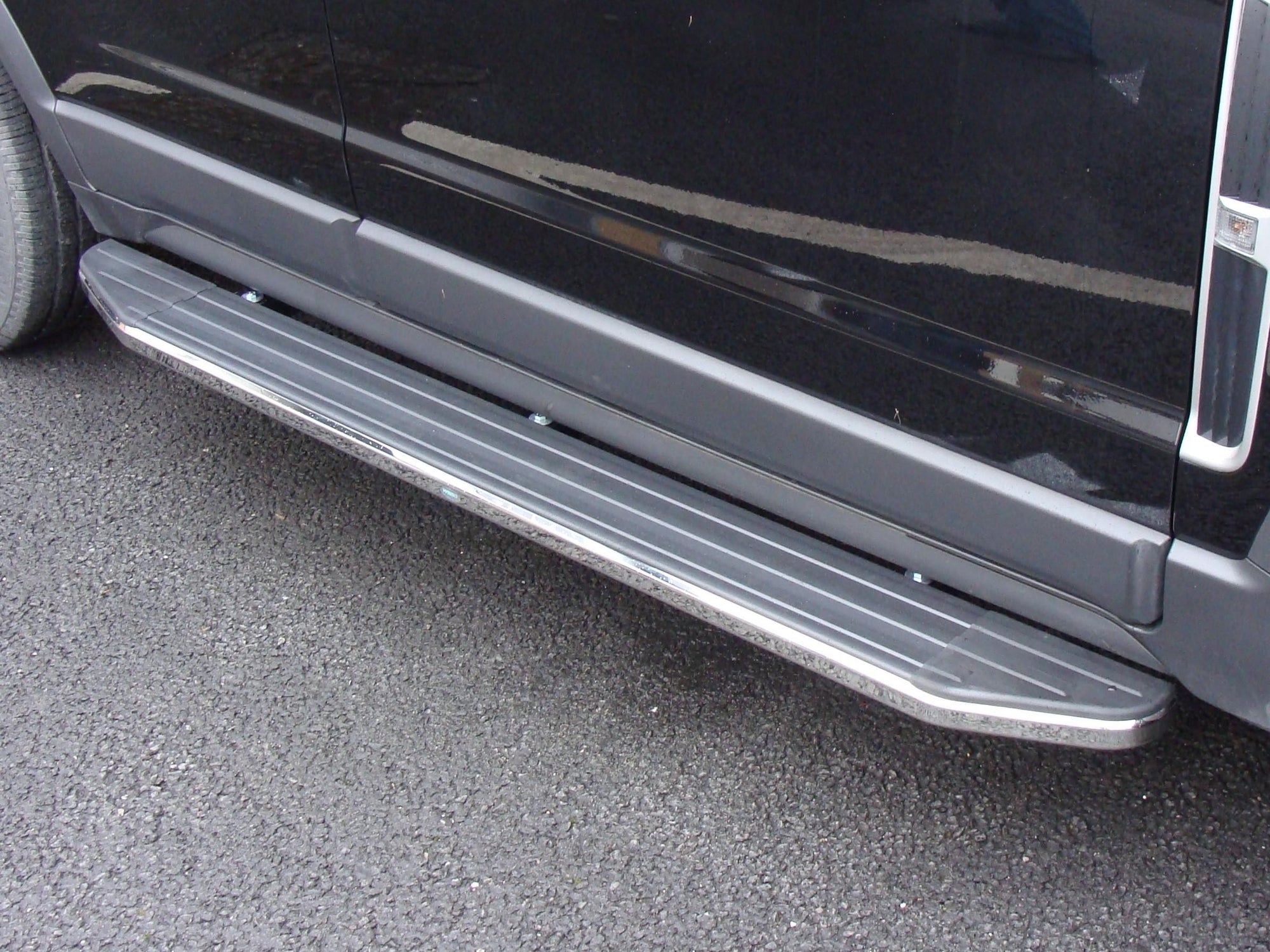 Mazda CX-7 ab Bj. 06-12 Trittbretter "Raptor" - Direct 4x4 Autozubehör