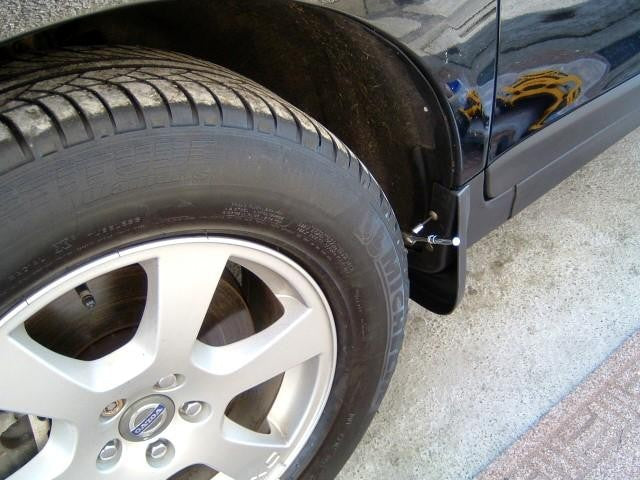 Volvo XC60 bis Bj. 14 Schmutzfänger - Direct 4x4 Autozubehör