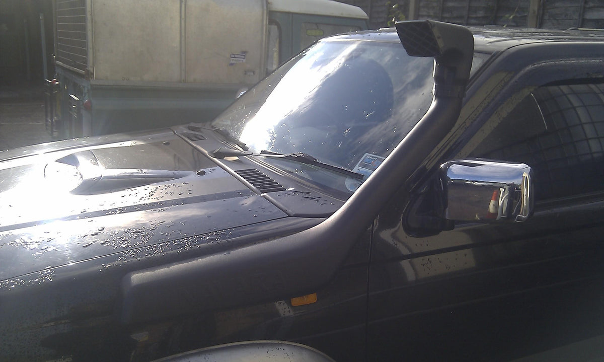Nissan Navara D22 Safari Schnorchel - Direct 4x4 Autozubehör