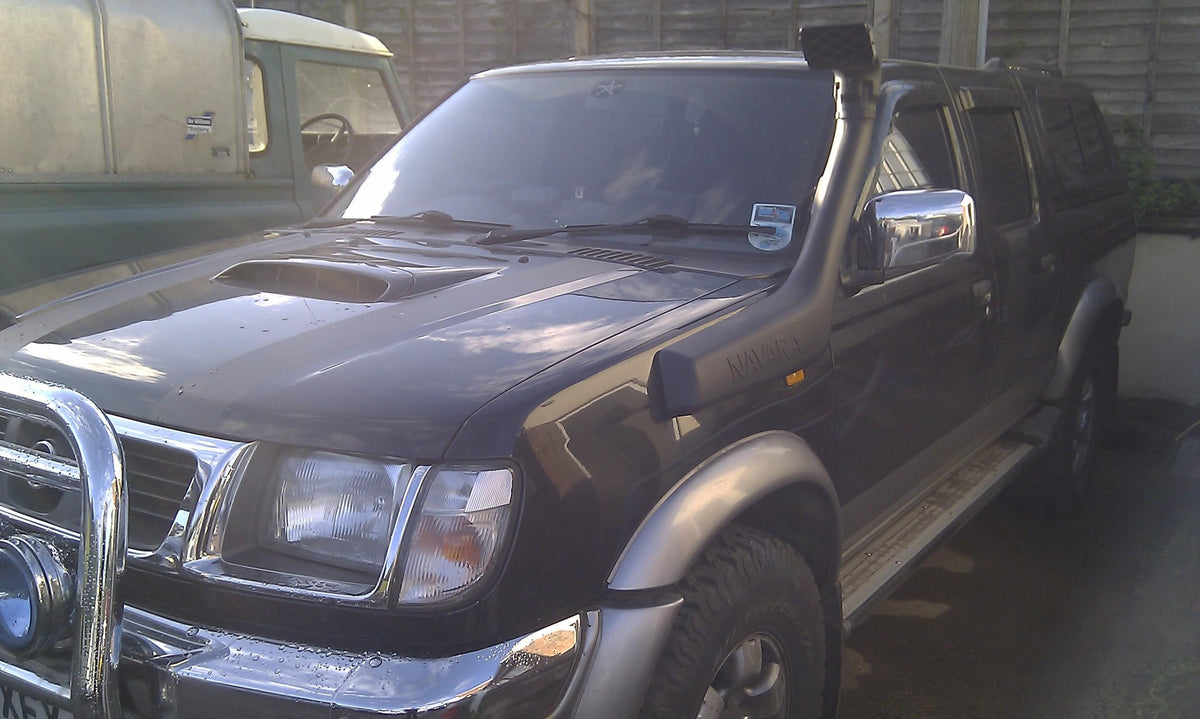 Nissan Navara D22 Safari Schnorchel - Direct 4x4 Autozubehör
