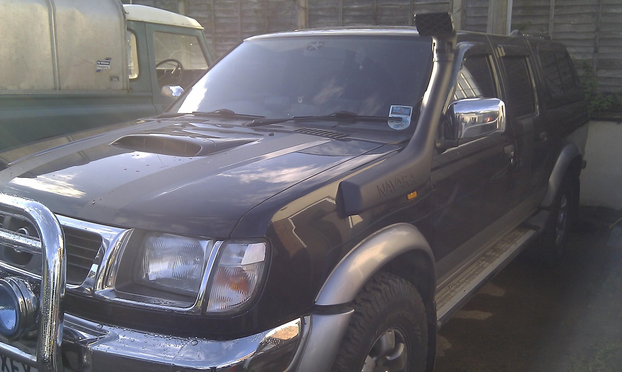 Nissan Navara D22 Safari Schnorchel - Direct 4x4 Autozubehör