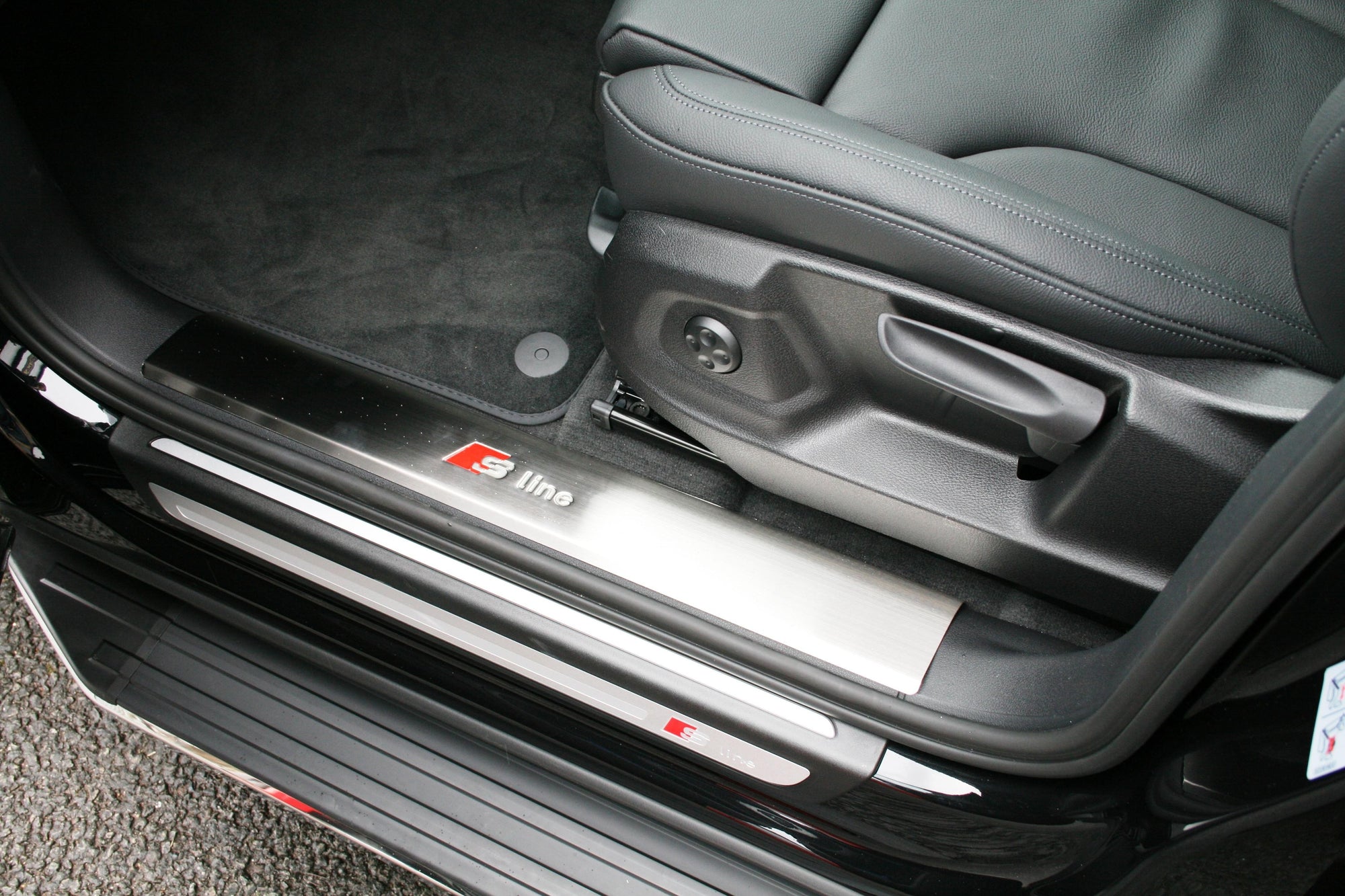 Audi Q5 S-Line Edelstahl Türschweller Cover - Direct 4x4 Autozubehör