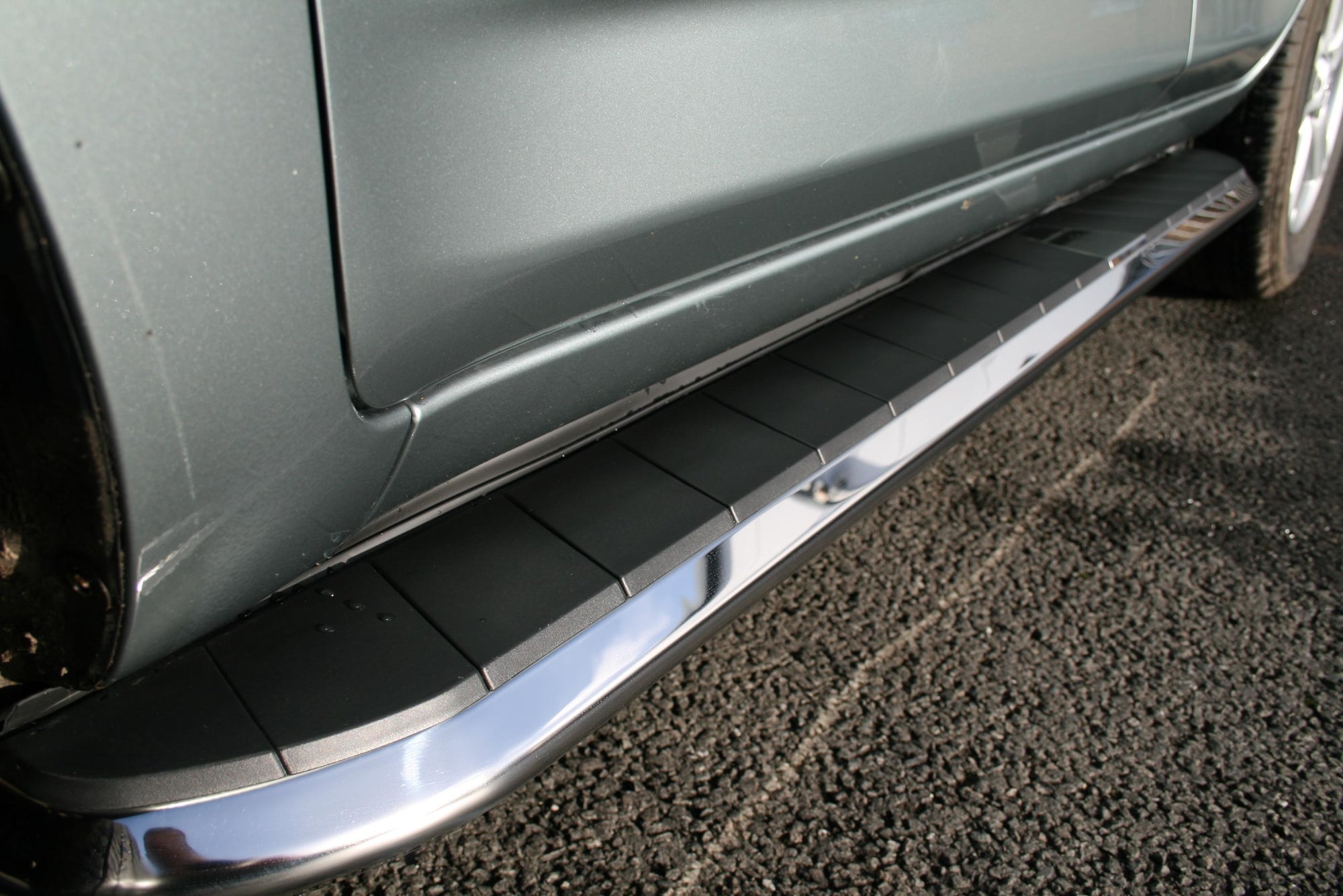 Toyota RAV4 Bj. 06-13 Trittbretter "High-Flyer" - Direct 4x4 Autozubehör