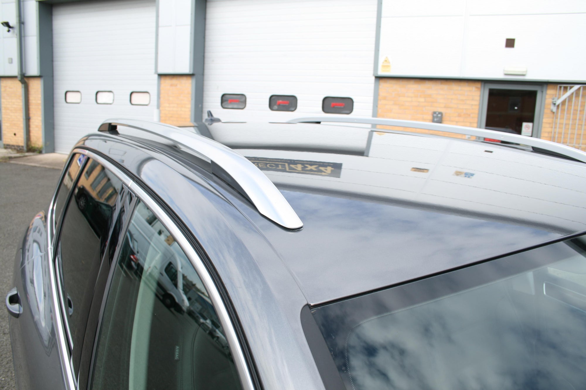 VW Touareg Bj. 10-17 Dachreling "OE-Style" - Direct 4x4 Autozubehör