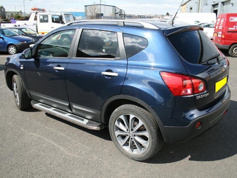 Nissan Qashqai+2 Bj. 07-13 Trittbretter "Suburban" - Direct 4x4 Autozubehör